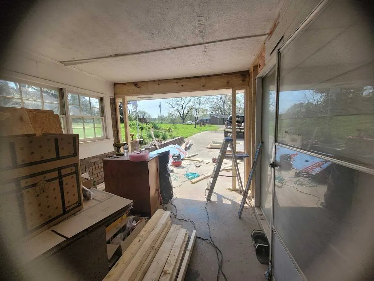 Air movers and dehumidifier for Water Mitigation Services in Eastpointe